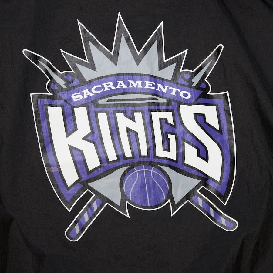 Анорак Mitchell & Ness Black Sacramento Kings Team OG 3.0 Anorak Quarter-Zip Jacket