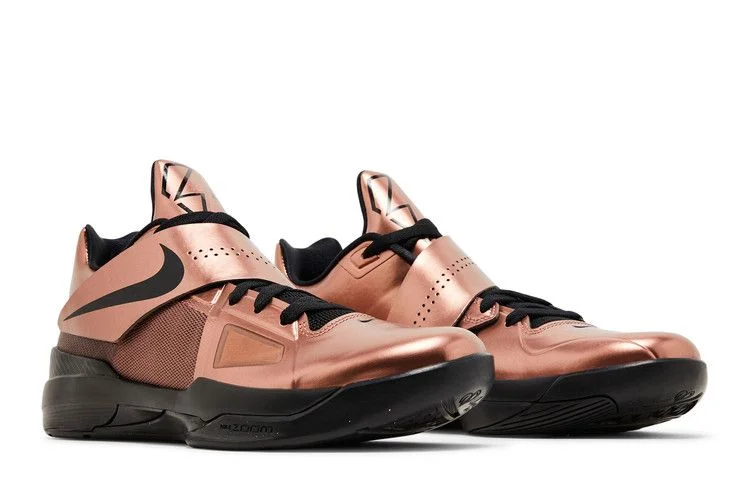 Krossovki-Nike-Zoom-KD-4-Christmas-2024-7