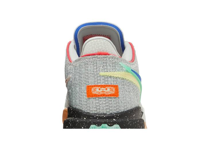 Кроссовки LeBron 20 'Nike Lifer'