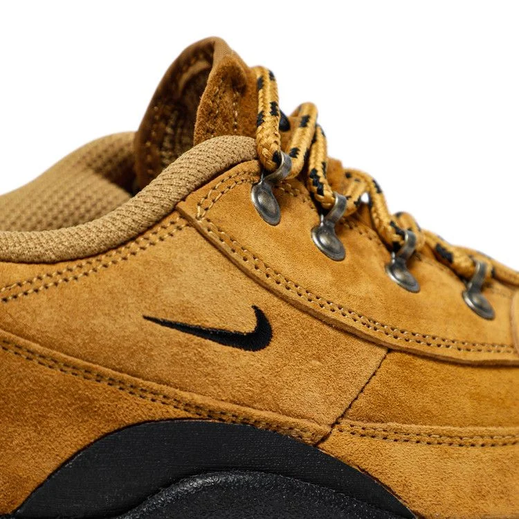 Krossovki-Nike-Wmns-Lahar-Low-Wheat-9