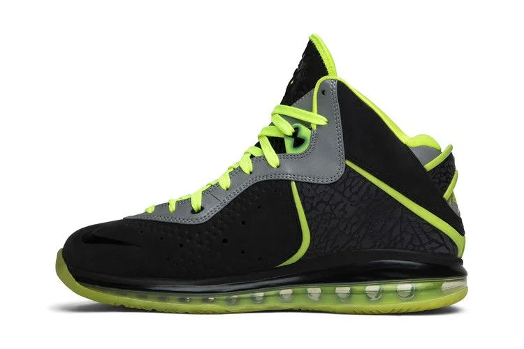 Krossovki-DJ-Clark-Kent-x-Nike-LeBron-8-112-2