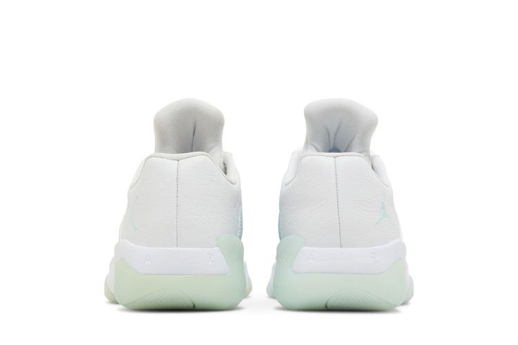 Кроссовки Wmns Air Jordan 11 CMFT Low 'Igloo'