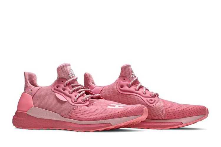 Krossovki-Pharrell-x-Billionaire-Boys-Club-x-adidas-Solar-Hu-Now-Is-Her-Time-7
