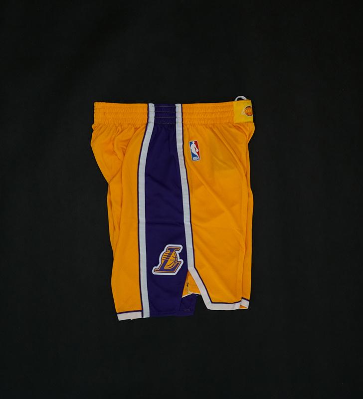 LA-Lakers-Yellow-Nike-Icon-Edition-17-18-3