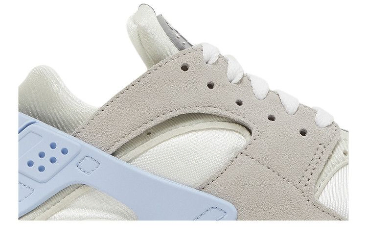 wmns-air-huarache-grey-celestine-blue-dv6983-100_01