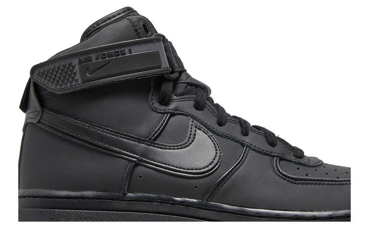 air-force-1-boot-black-anthracite-da0418-001_01