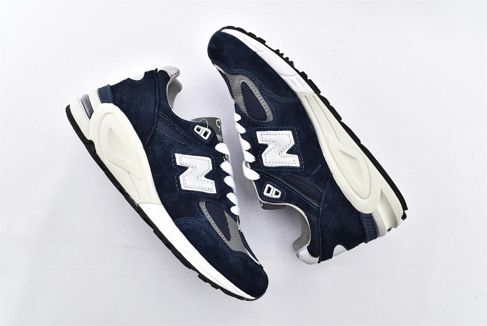 New-Balance-990-V2-Kith-Navy-7