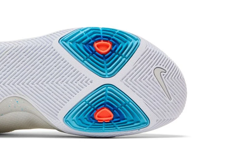 Krossovki-Nike-Kyrie-3-Ivory-4