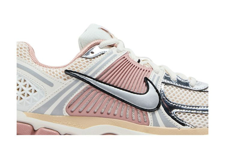 wmns-air-zoom-vomero-5-particle-pink-hf1877-102_01