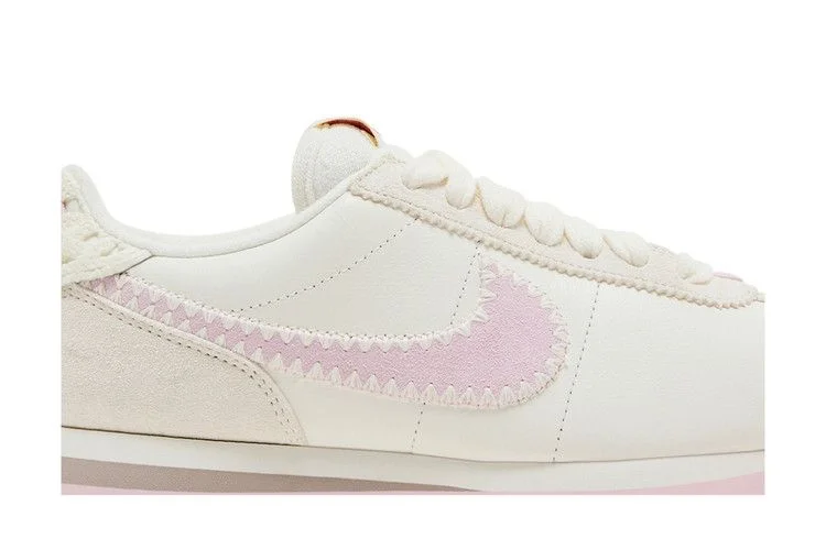 Krossovki-Nike-Wmns-Cortez-Valentines-Day-2025-1