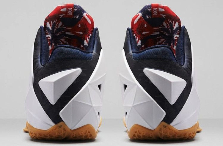 Кроссовки Nike LeBron 11 'Independence Day'