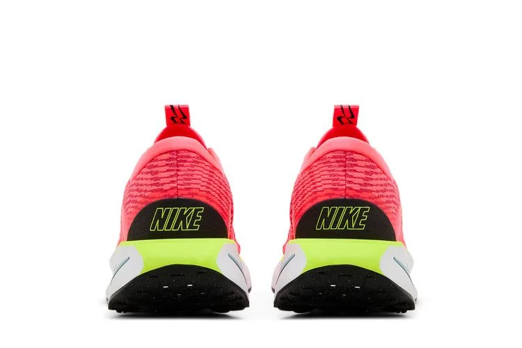 Кроссовки Nike Wmns Motiva 'Hot Punch'