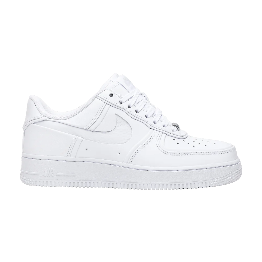 Krossovki-John-Elliott-x-Nike-Air-Force-1-Low-Triple-White