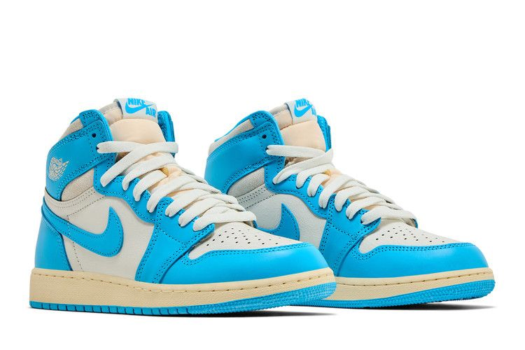 air-jordan-1-retro-high-og-gs-unc-lost-found-fd1437-402_07