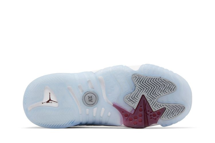 jumpman-two-trey-gs-white-cherrywood-red-dq8431-103_03