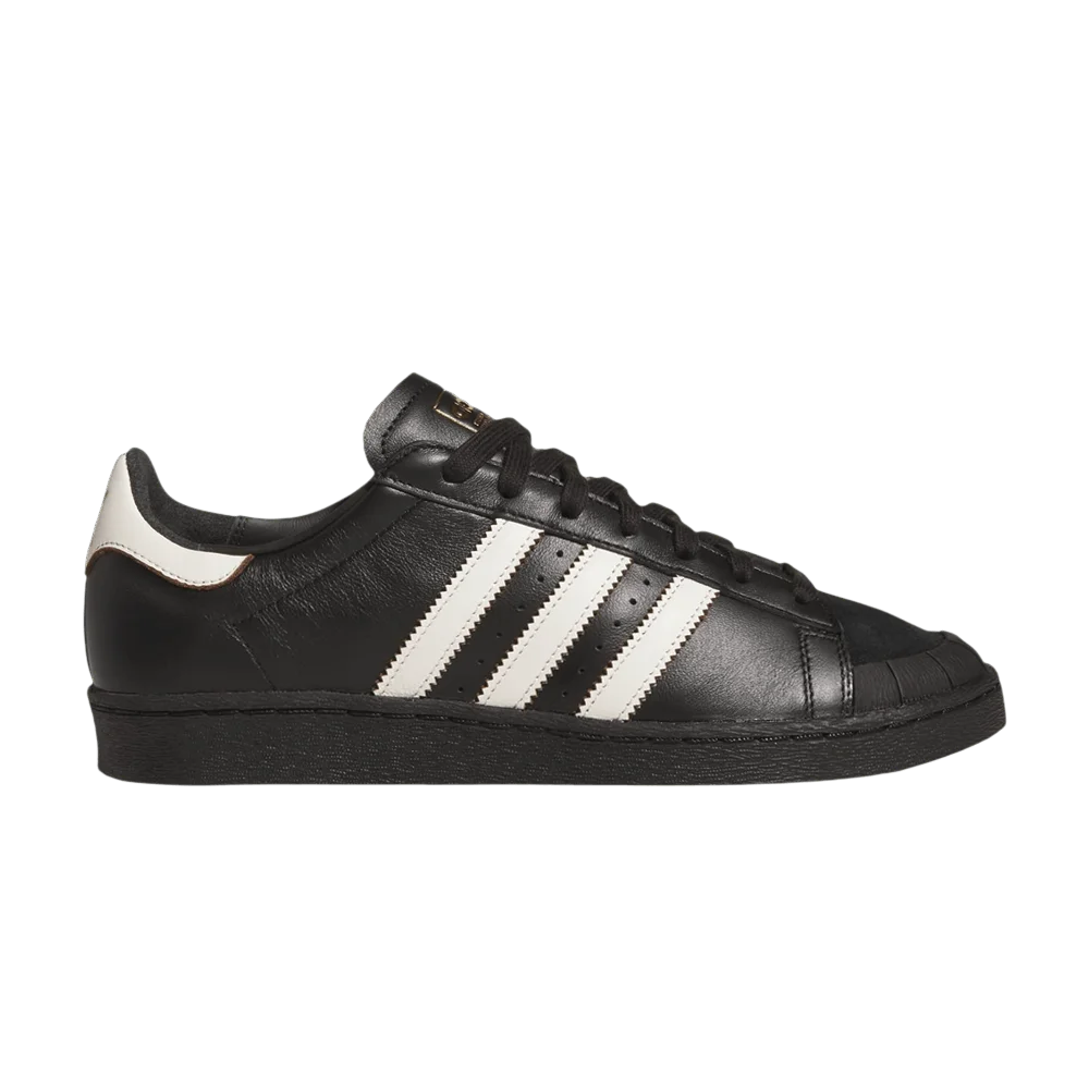 Krossovki-adidas-Jabbar-Lo-Core-Black-Off-White-Gold-Metallic