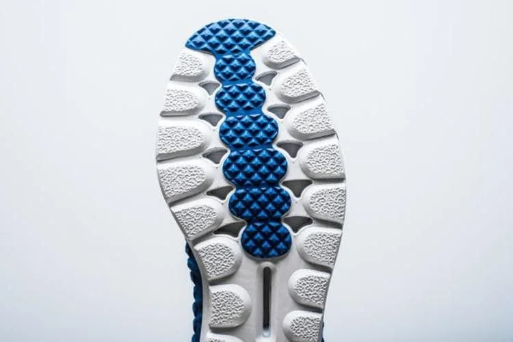 Krossovki-Nike-Mayfly-Woven-Team-Royal-3