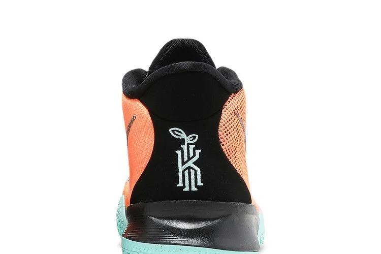 Кроссовки Nike Kyrie 7 GS 'Play for the Future'