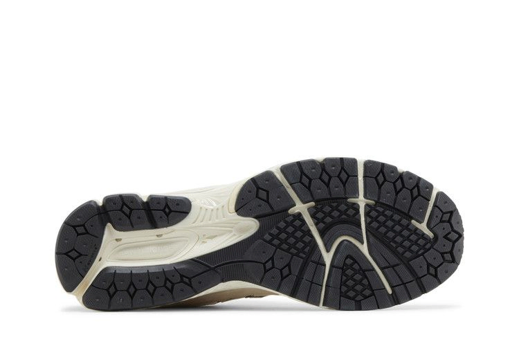 Кроссовки New Balance 2002R 'Calm Taupe'