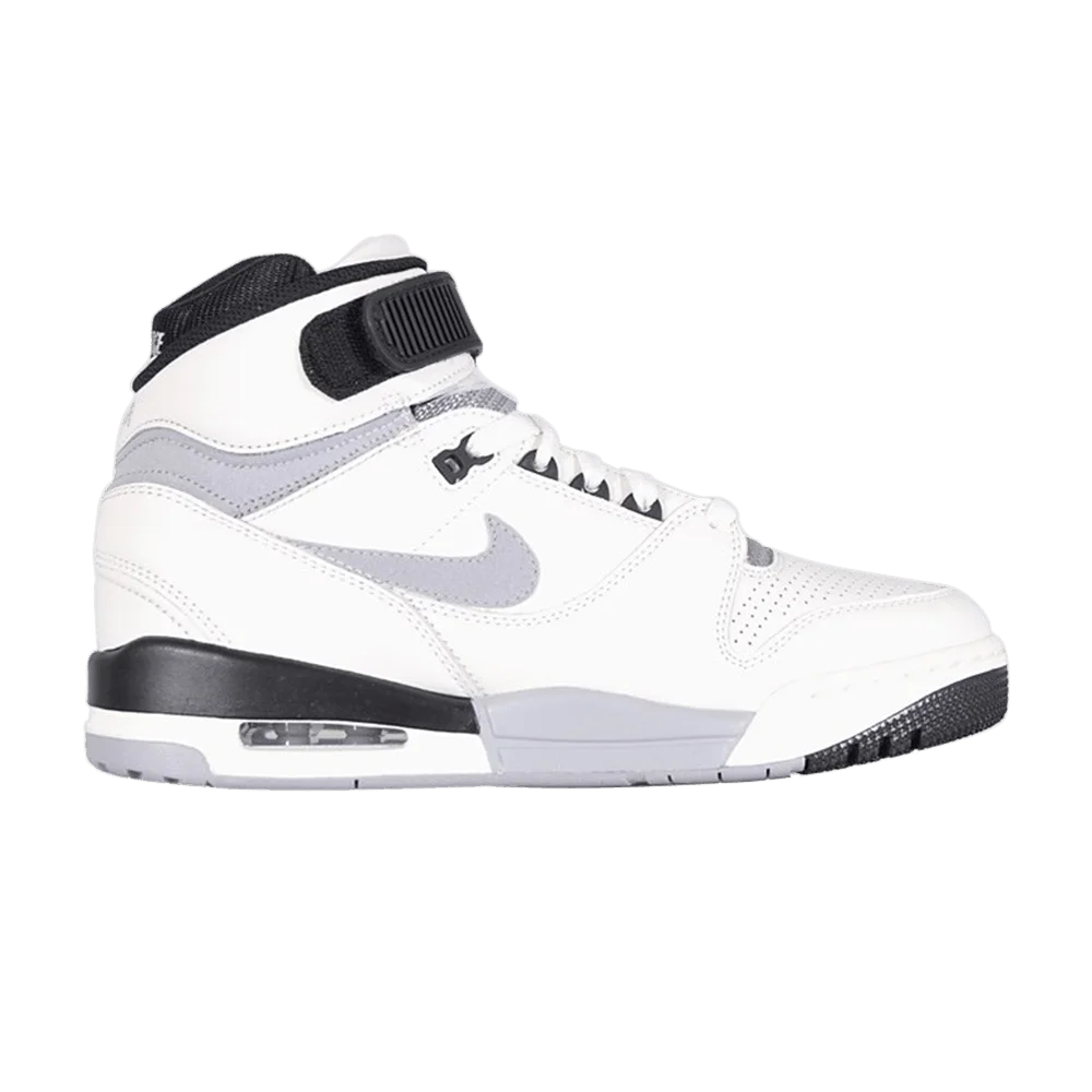 Krossovki-Nike-Air-Revolution-Vntg-Qs