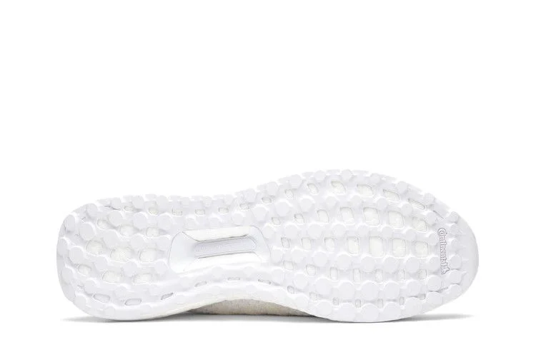 Кроссовки A Ma Maniere x Invincible x adidas UltraBoost 'Triple White'