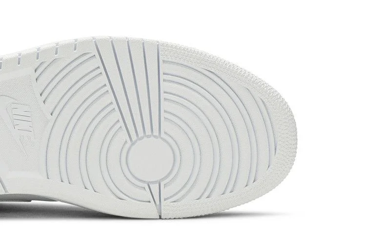 Krossovki-Air-Jordan-1-Mid-Triple-White-2019-4