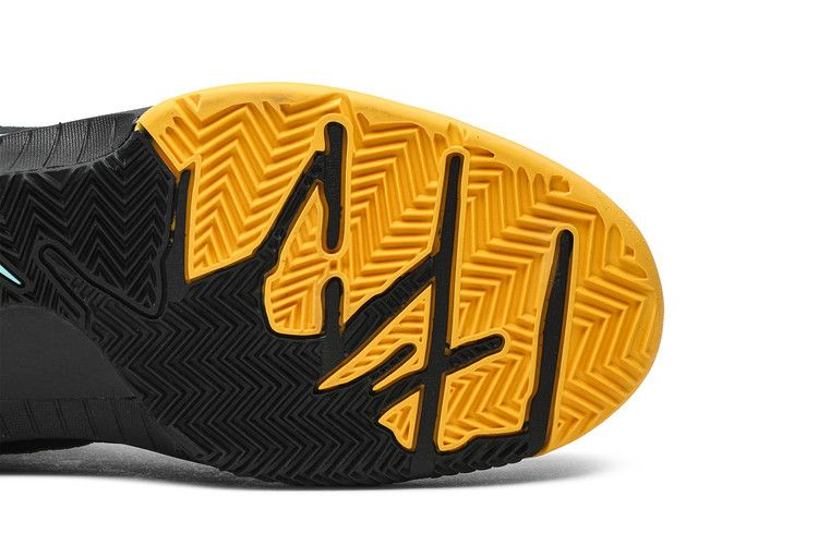 zoom-kobe-4-protro-snakeskin-av6339-002_04