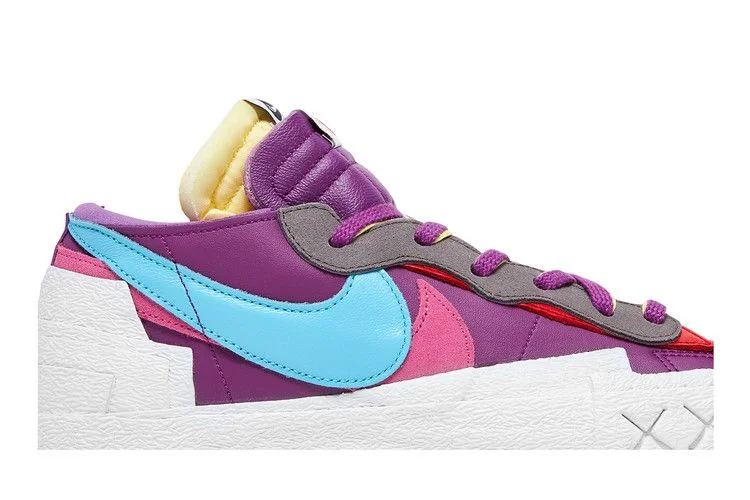 Кроссовки KAWS x sacai x Nike Blazer Low 'Purple Dusk'
