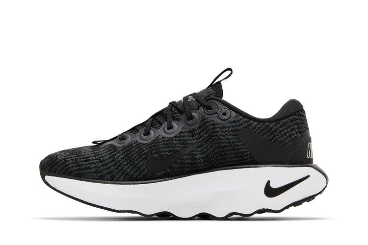 Кроссовки Nike Wmns Motiva 'Black White'