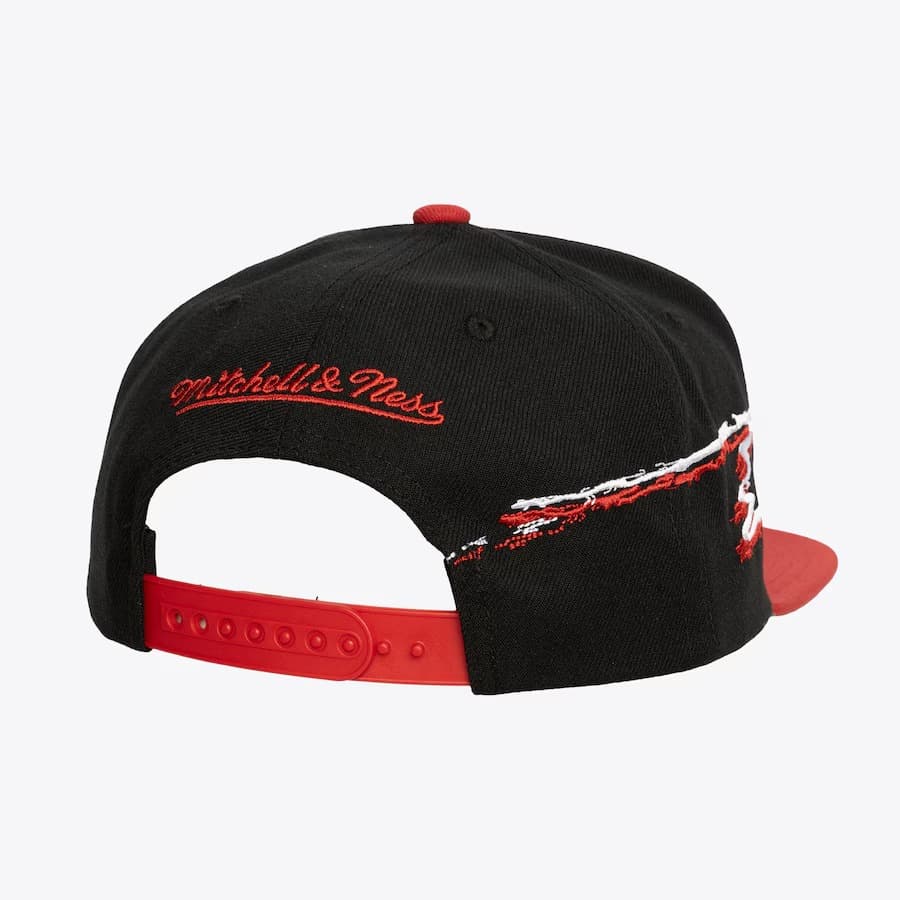 Бейсболка Mitchell & Ness Black Chicago Bulls Life Line Snapback Hat