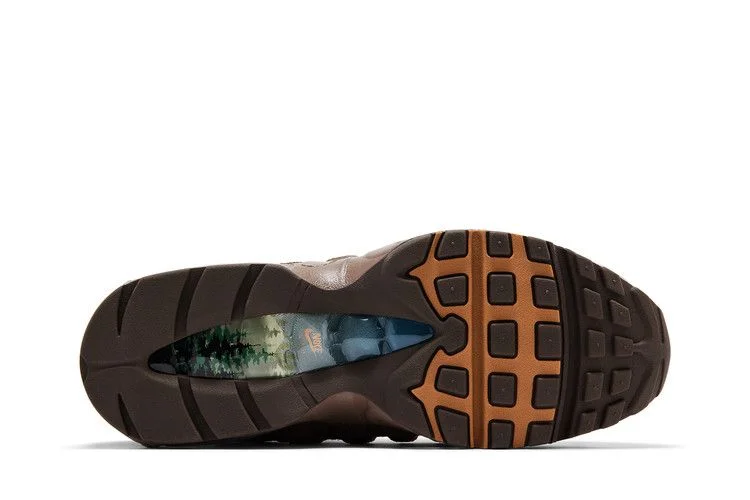 nike-air-max-95-bb-doaf-oregon-lumber-yard-pe-iq3988-001_4