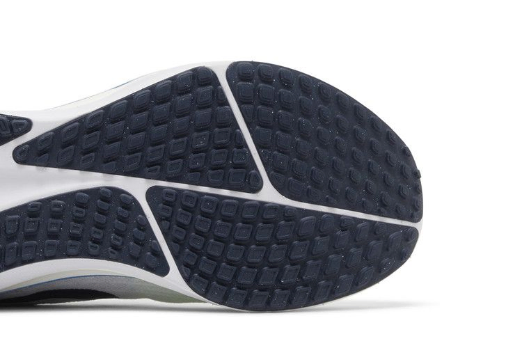 Кроссовки Nike Vomero 17 'White Thunder Blue'