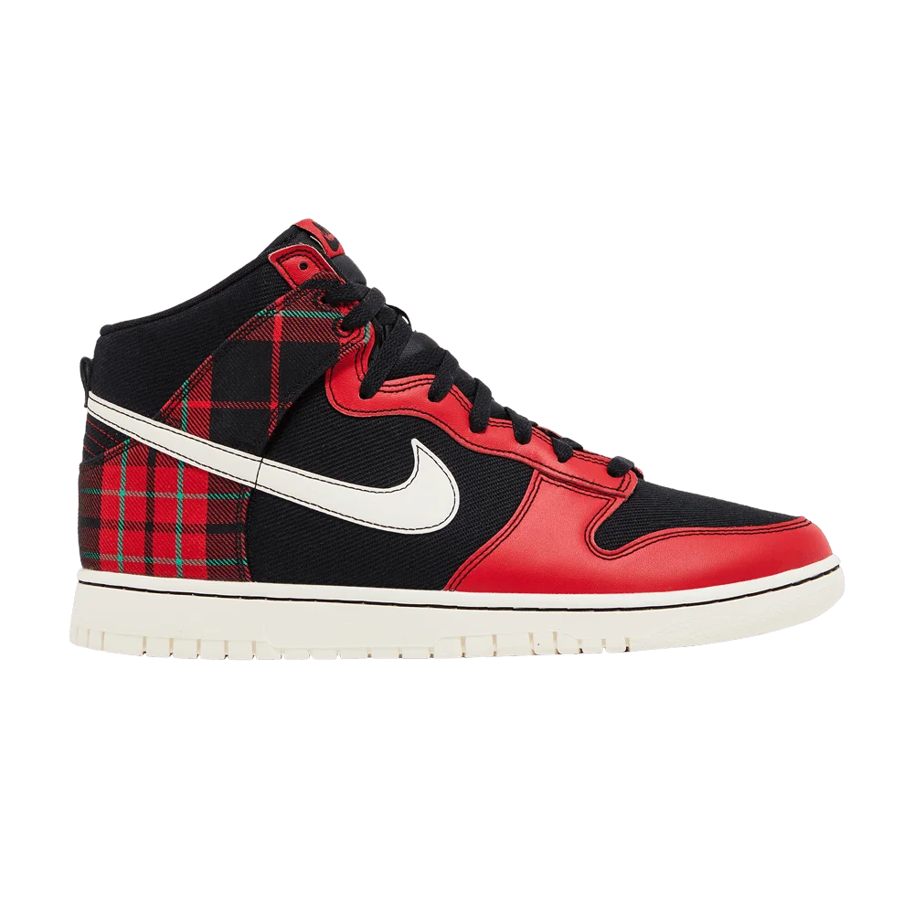Krossovki-Nike-Dunk-High-SE-Tartan-Plaid