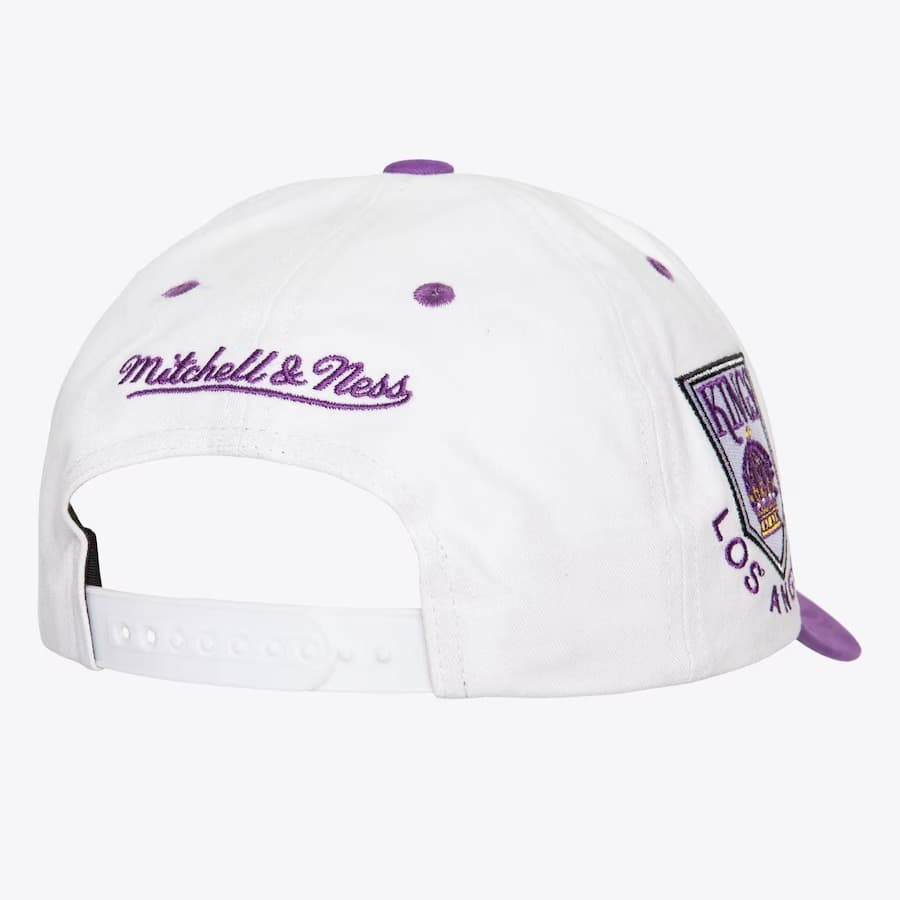 Бейсболка Mitchell & Ness White Los Angeles Kings Tail Sweep Pro Vintage Snapback Hat