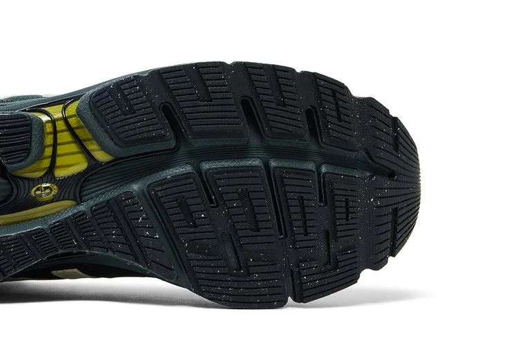 Krossovki-Stone-Island-x-New-Balance-ABZORB-1890-Deep-Forest-4