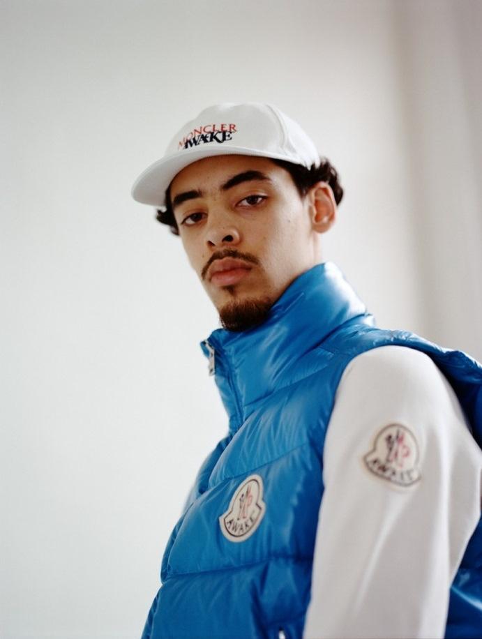 Бейсболка Awake x Moncler Logo Lock Hat White