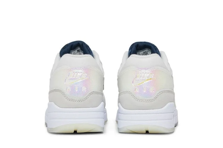Кроссовки Nike Wmns Air Max 1 'Air Max Day - La Ville-Lumière'