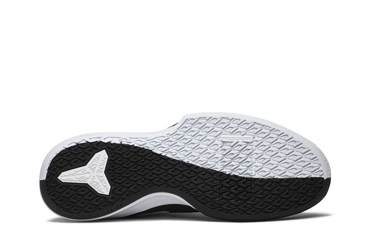mamba-focus-black-aj5899-002_03