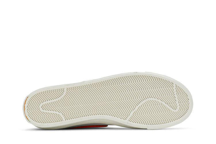 blazer-mid-77-infinite-white-kumquat-da7233-100_03