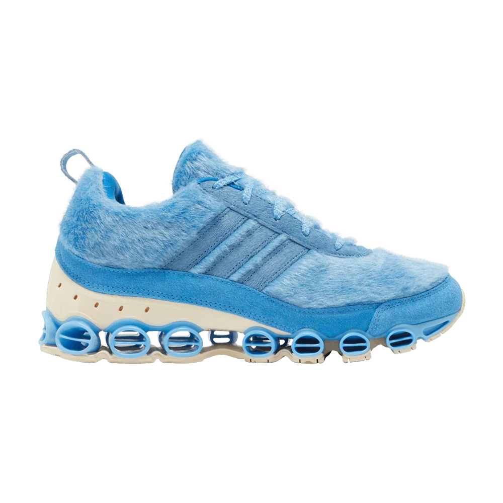 Krossovki-Kerwin-Frost-x-adidas-Microbounce-T1-YTI