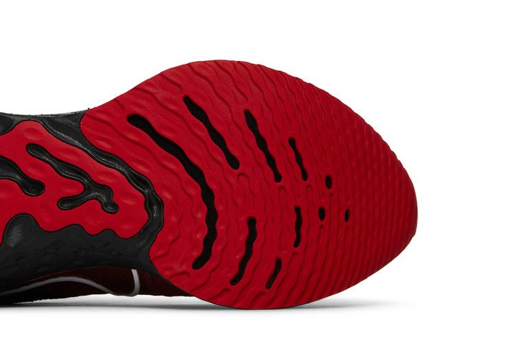 Кроссовки Nike React Infinity Run Flyknit 2 'Bred'