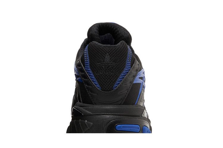 adistar-cushion-black-royal-blue-ig1739_06