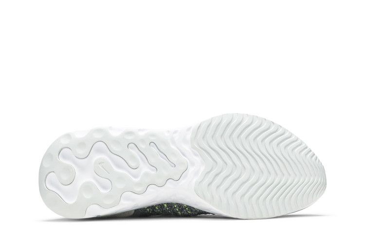 react-phantom-run-flyknit-2-crater-cz7865-100_03