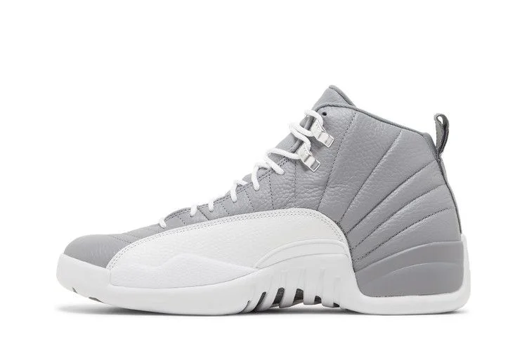 Krossovki-Air-Jordan-12-Retro-Stealth-2
