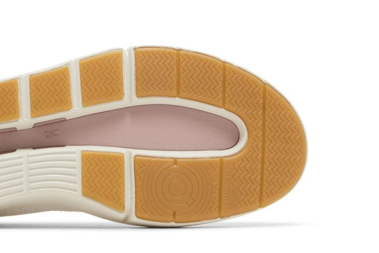 Кроссовки ON Wmns The Roger Centre Court 'White Woodrose'