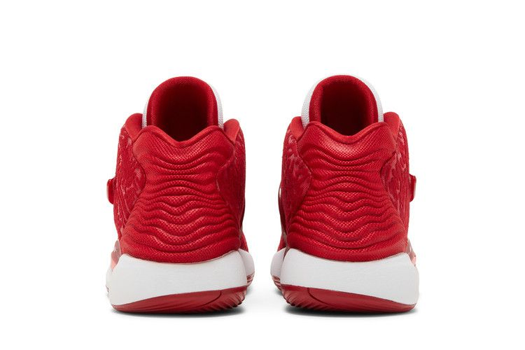 kd-14-tb-gym-red-dm5040-600_05