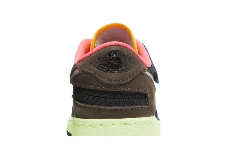 Krossovki-Air-Jordan-1-Low-FlyEase-GS-Tokyo-Bio-Hack-6
