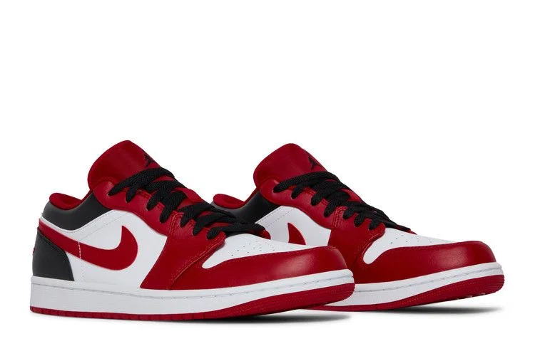 Krossovki-Air-Jordan-1-Low-Reverse-Black-Toe-7