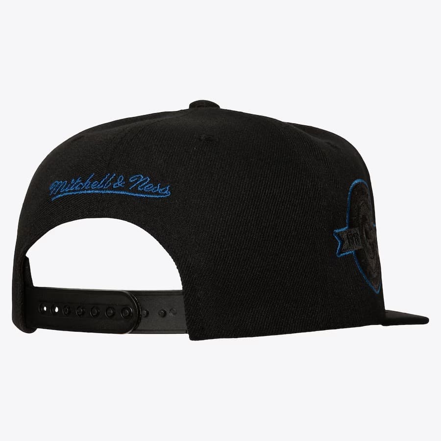 Mitchell-Ness-Black-Chicago-Cubs-TC-Bottoms-Snapback-Hat-1