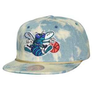 Mitchell-Ness-Acid-Wash-Snapback-HWC-Charlotte-Hornets-Hat-300x300